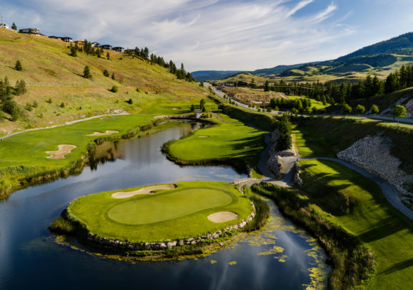 signature island green at Black Mountain Golf Club