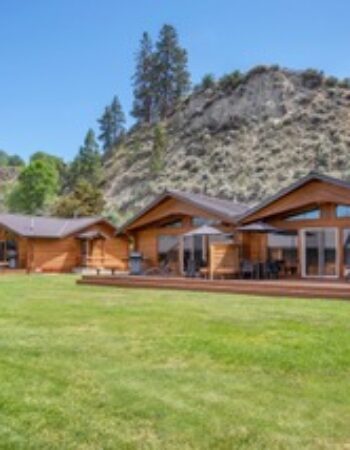 Sandy Beach Lodge & Resort