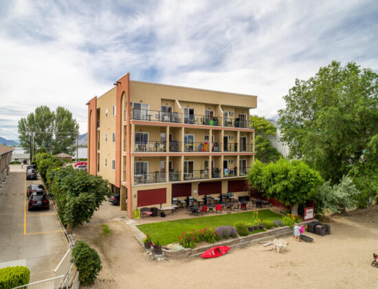 Desert Surfside Waterfront Suites